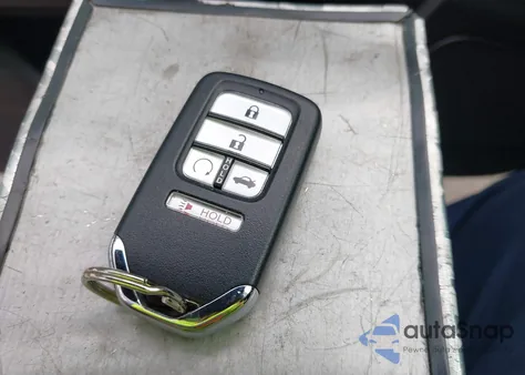 2020 Honda Insight Touring z USA, uszkodzony, nr VIN 19XZE4F94LE000522